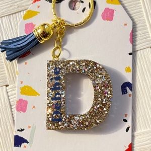 Debbie,‎ letter D glitter resin keychain
